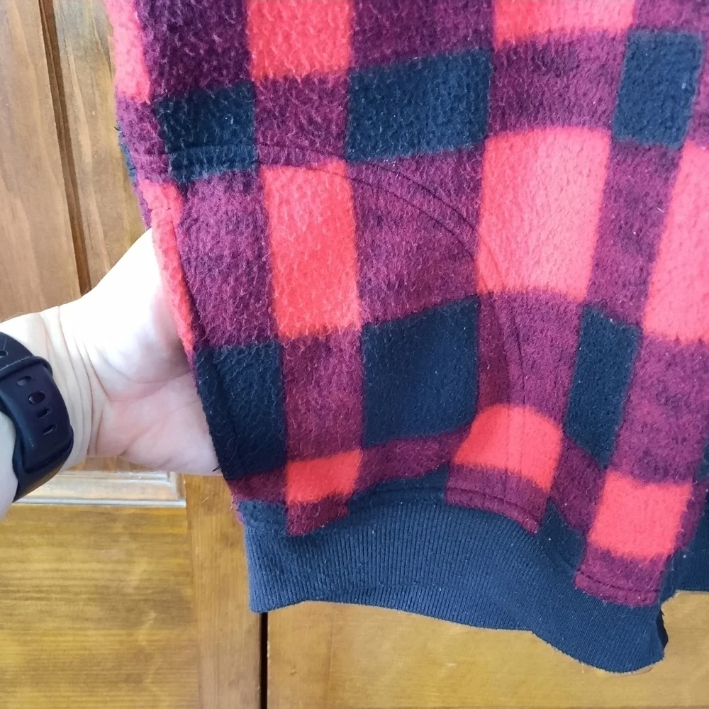 Vintage Falls Creek red and black buffalo check plaid fleece full zip vest